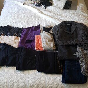 *RESERVED* Medium bundle of clothes (approximately 45+)